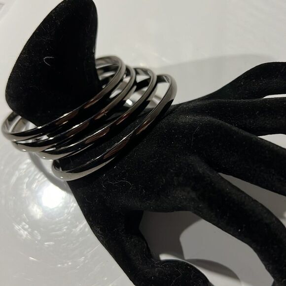 3 for $15 Black Metal Bracelet Set of 4 - Picture 6 of 10